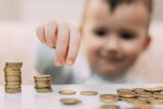В Госдуме предложили предоставлять семьям с детьми социальный налоговый вычет в максимальном размере в безусловном порядке – без необходимости сбора справок