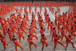 Заключенные филиппинской тюрьмы «Себу» снялись в фильме «Танец металлических решеток»