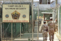 Президент США назначил спецпредставителем Госдепартамента по закрытию«Гуантанамо» Клиффорда Слоана
