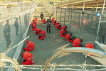 Более 30 заключенных продолжают голодать в «Гуантанамо»