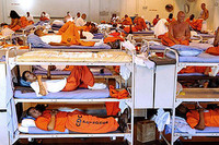 В штате Калифорния (США) на волю отпускают 10 тыс. заключенных