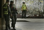 В Колумбии во время перевозки заключенных были застрелены 4 охранника
