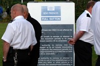 В Великобритании заключенные взяли в заложники охранника