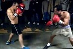 В колумбийской тюрьме «Ла Пикота» по ночам проходят боксерские поединки