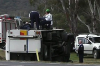 В Австралии в аварию попал тюремный автобус