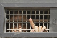 В Израиле задержан тюремный сотрудник, пытавшийся передать телефон 2 террористам-заключенным