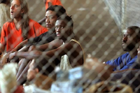 В тюрьме Нового Орлеана (США) заключенные хранят наркотики и пистолеты
