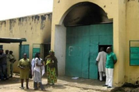 В Нигерии мятежники группировки «Боко Харам» освободили 170 заключенных